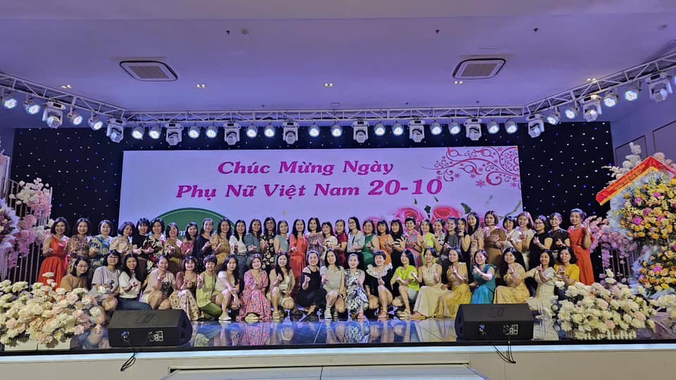 CHÀO MỪNG NGÀY PHỤ NỮ VIỆT NAM 20/10